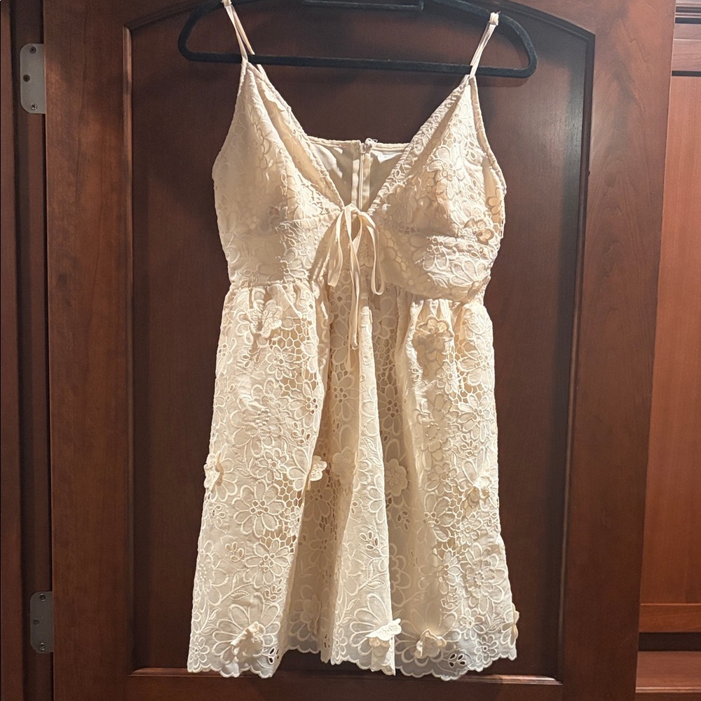 Storia Cream Floral Lace Chemise